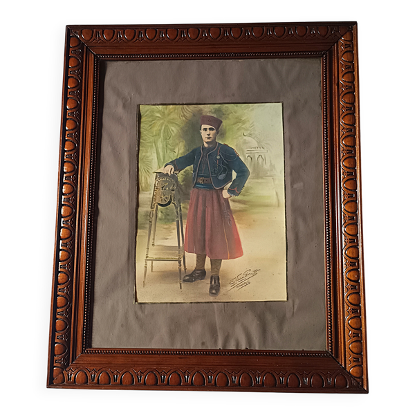 Cadre Militaria 1932 grand portrait tirailleur Tunisien signé 66 cm X 55 cm