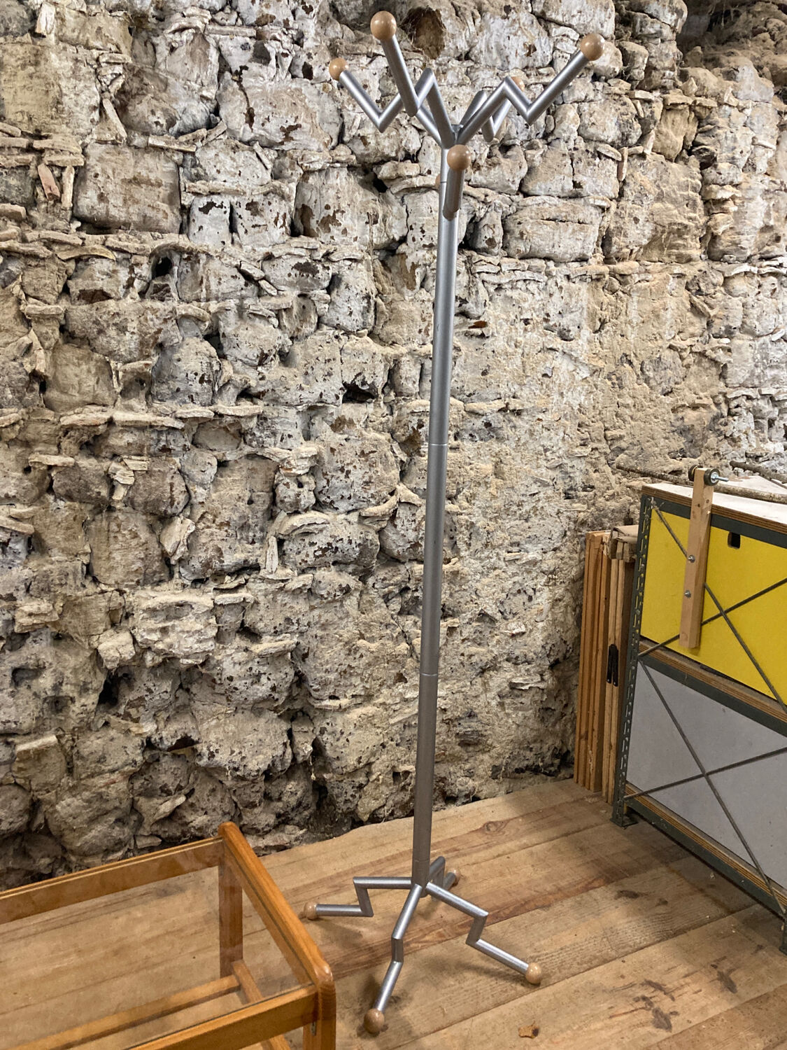 Free-standing coat rack in metal and wood 1980 1990
