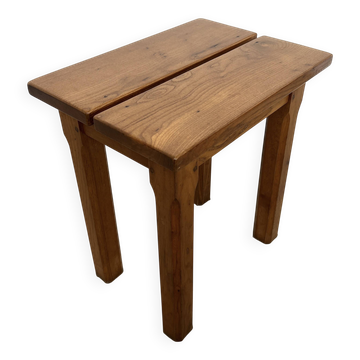 Tabouret en chene brutaliste