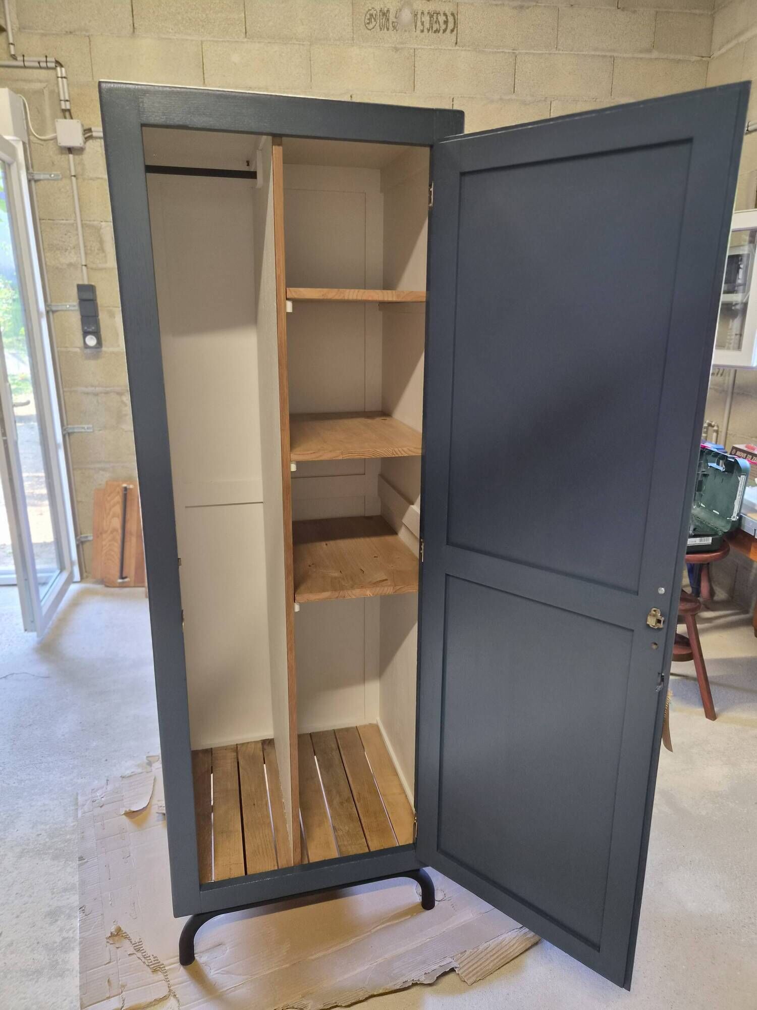 Wardrobe internat