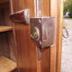Armoire Louis-Philippe en noyer du XIXème