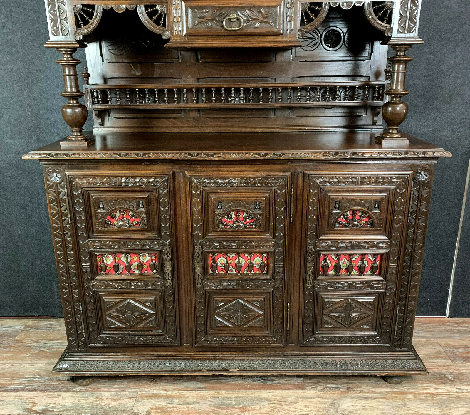 Breton buffet period 19th century in oak with brown patina