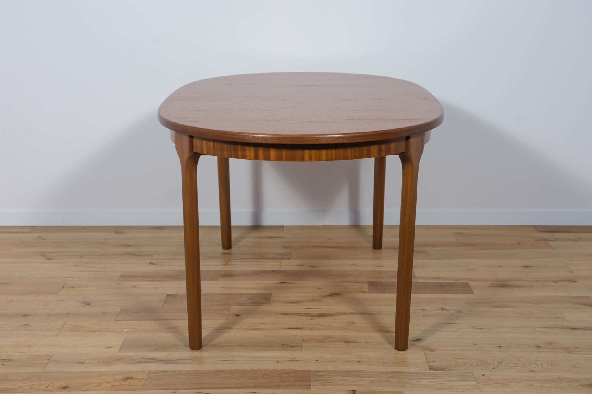 Mid century oval teak extendable dining table from mcintosh, 1960s
