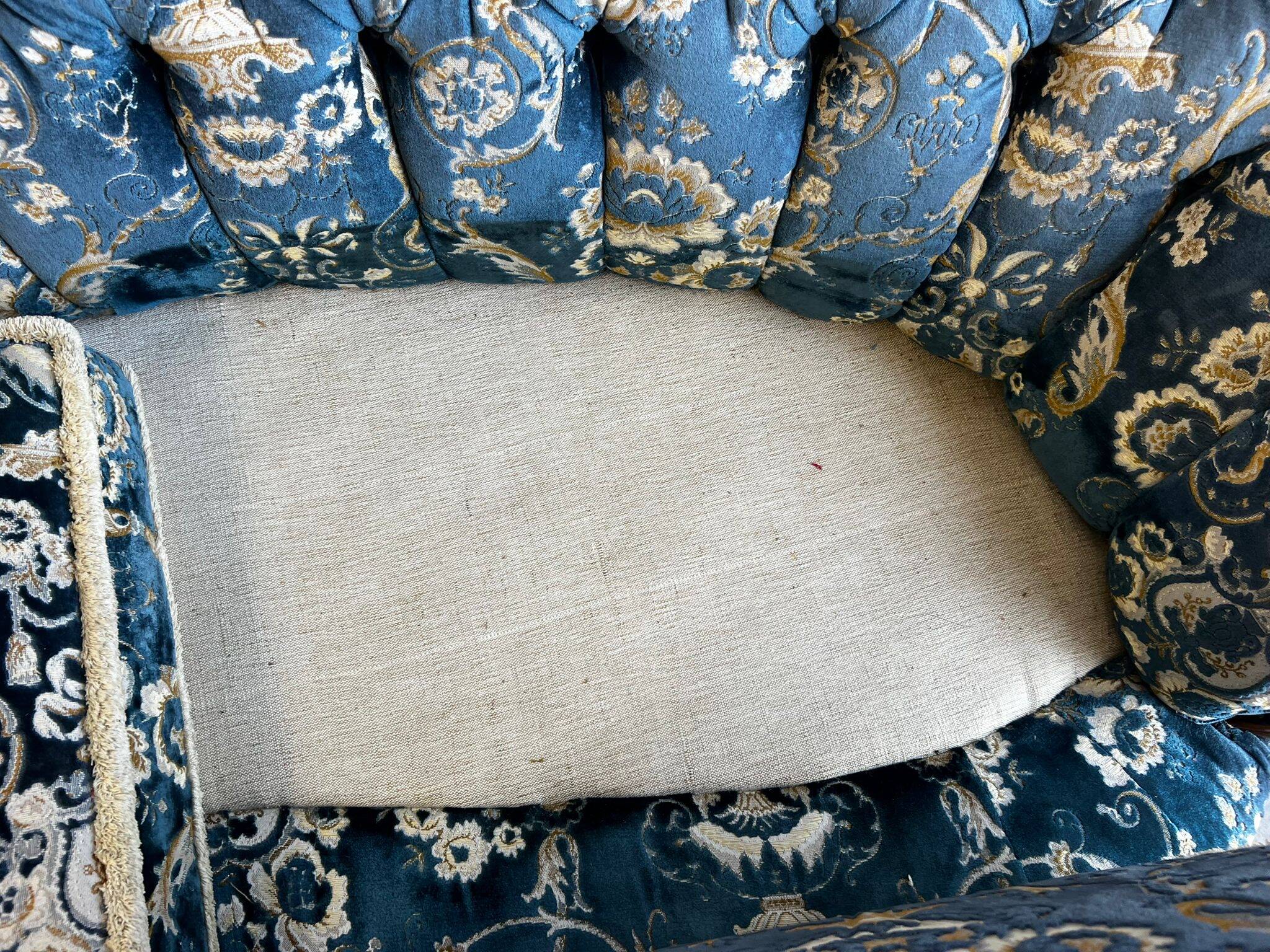 retro vintage baroque sofa