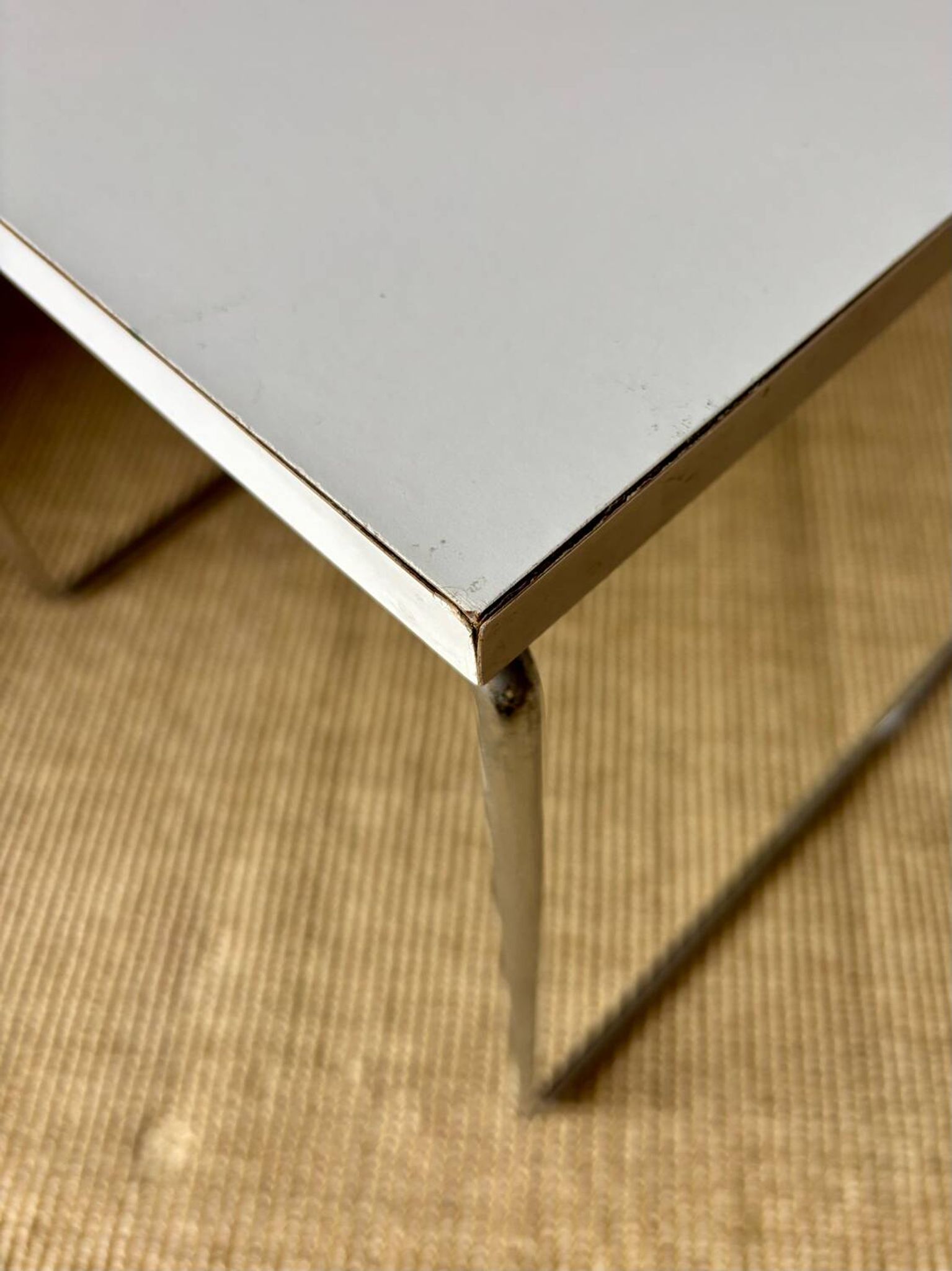 3 tables gigognes – acier chromé & plateau stratifié