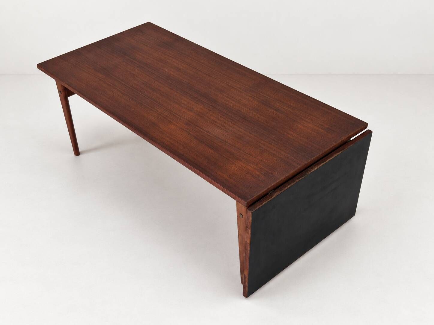Table basse extensible en teck danois modèle PJ 56B par Grete Jalk, années 1960.