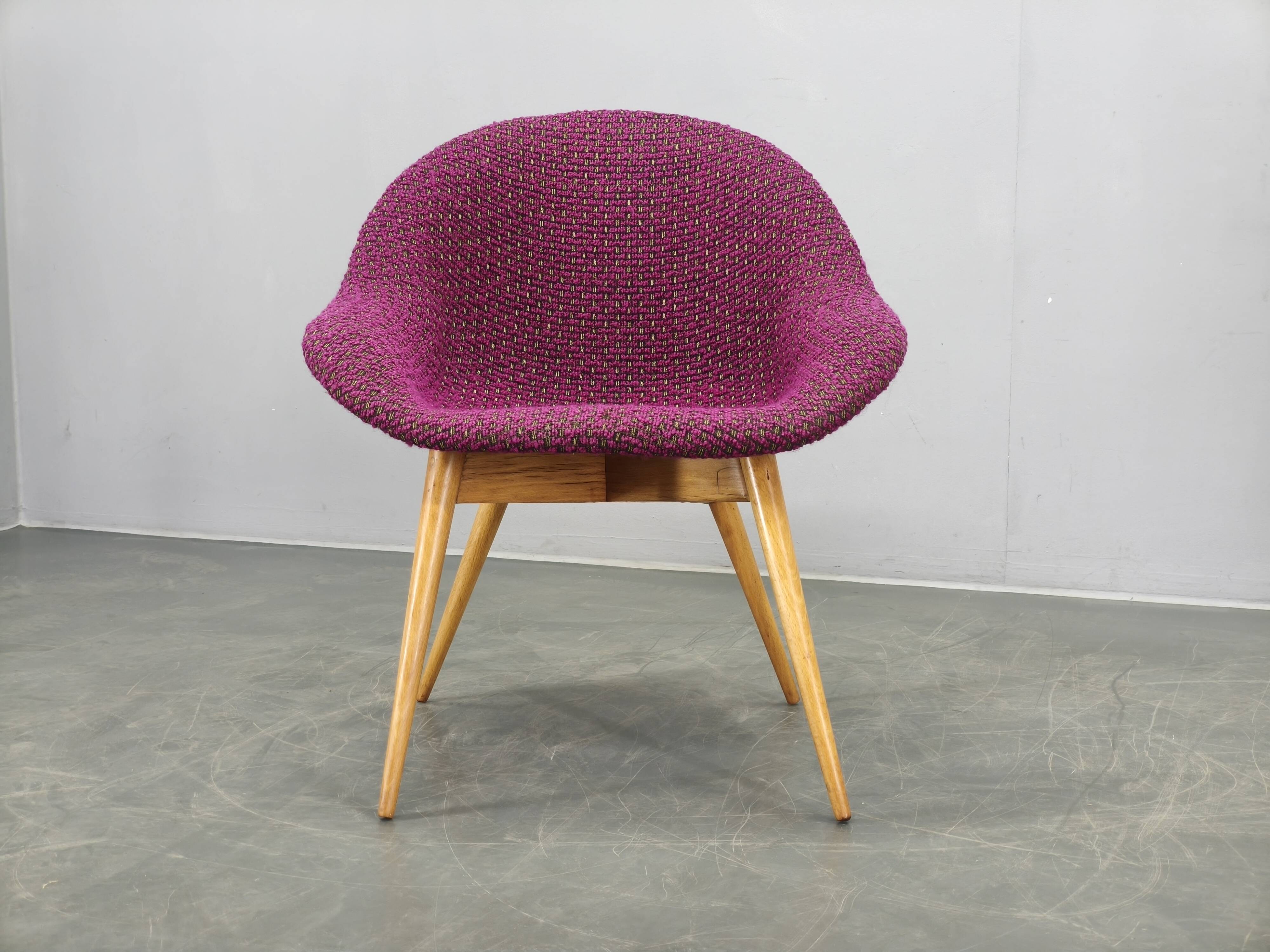 Miroslav Navratil Shell Lounge Chair, Czechoslovakia 1960s