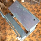 School bench early 900