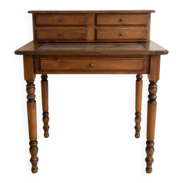 Louis Philippe style happiness desk in wood.