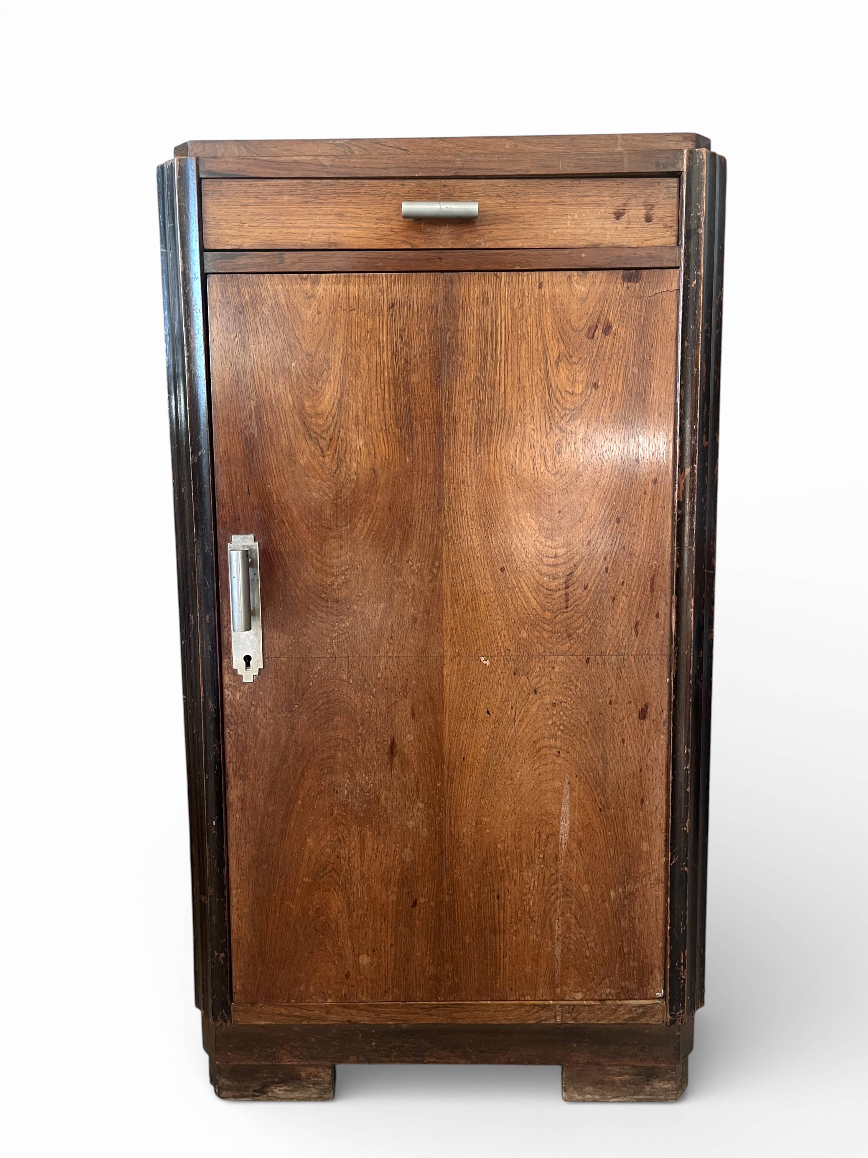 Art déco, meuble confiturier placage palissandre vers 1930