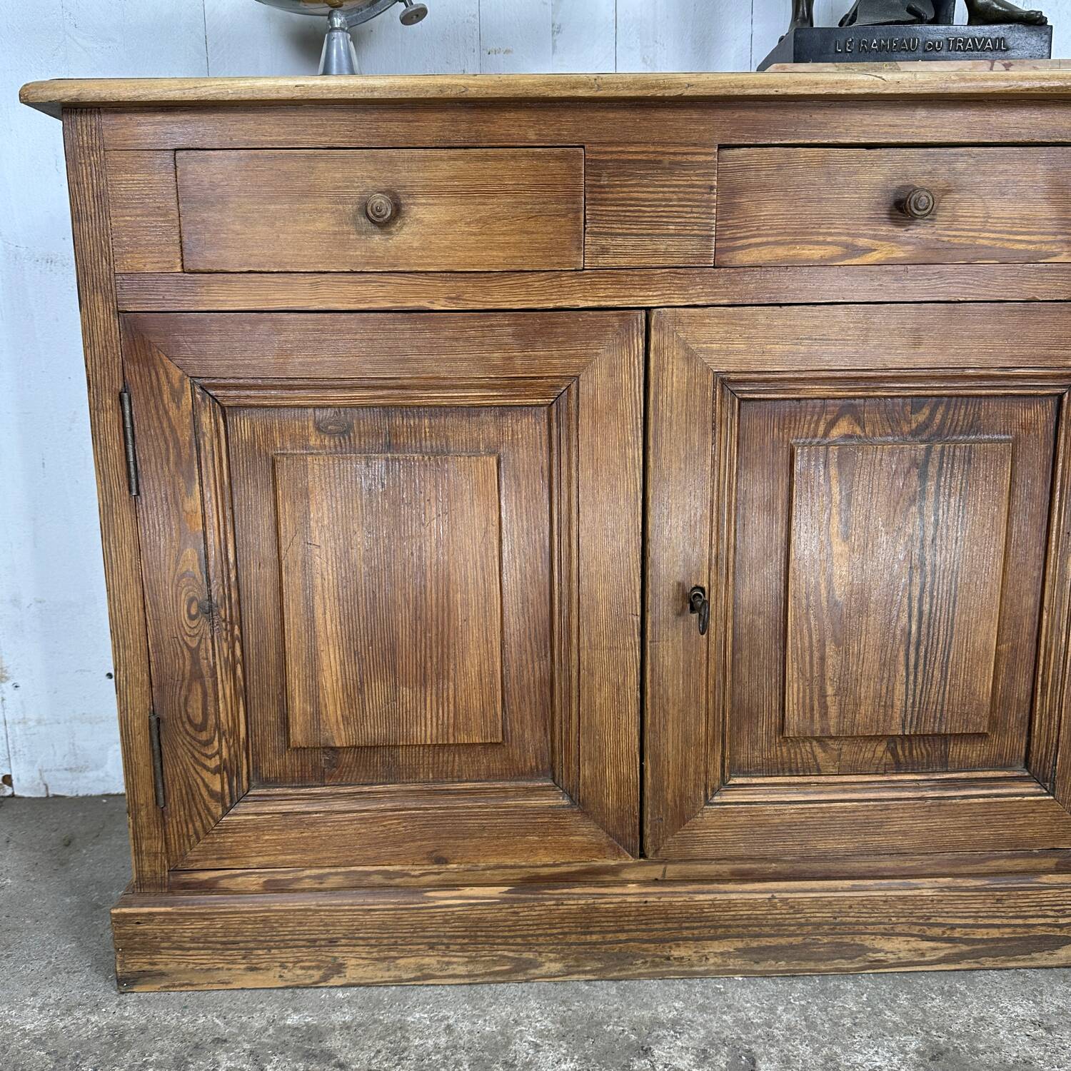 Buffet petit modèle