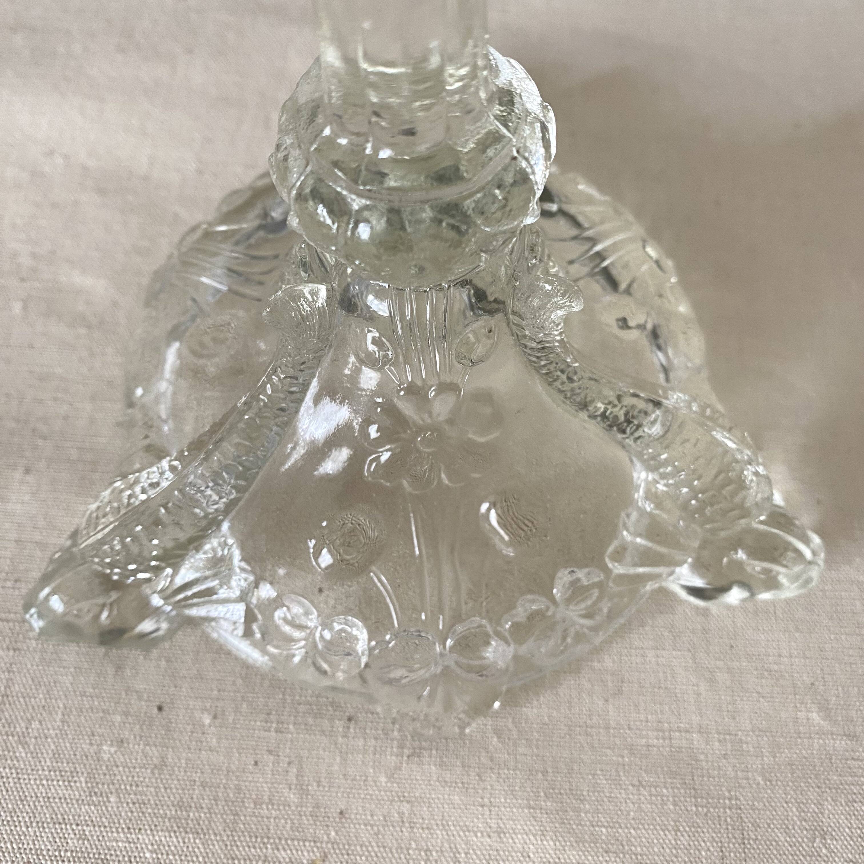Bougeoir en verre moulé décor poissons
