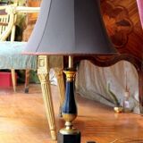 20th Century French Black Enamel Tole and Gilt Bronze Table Lamps with Silk Shade, Set of 2