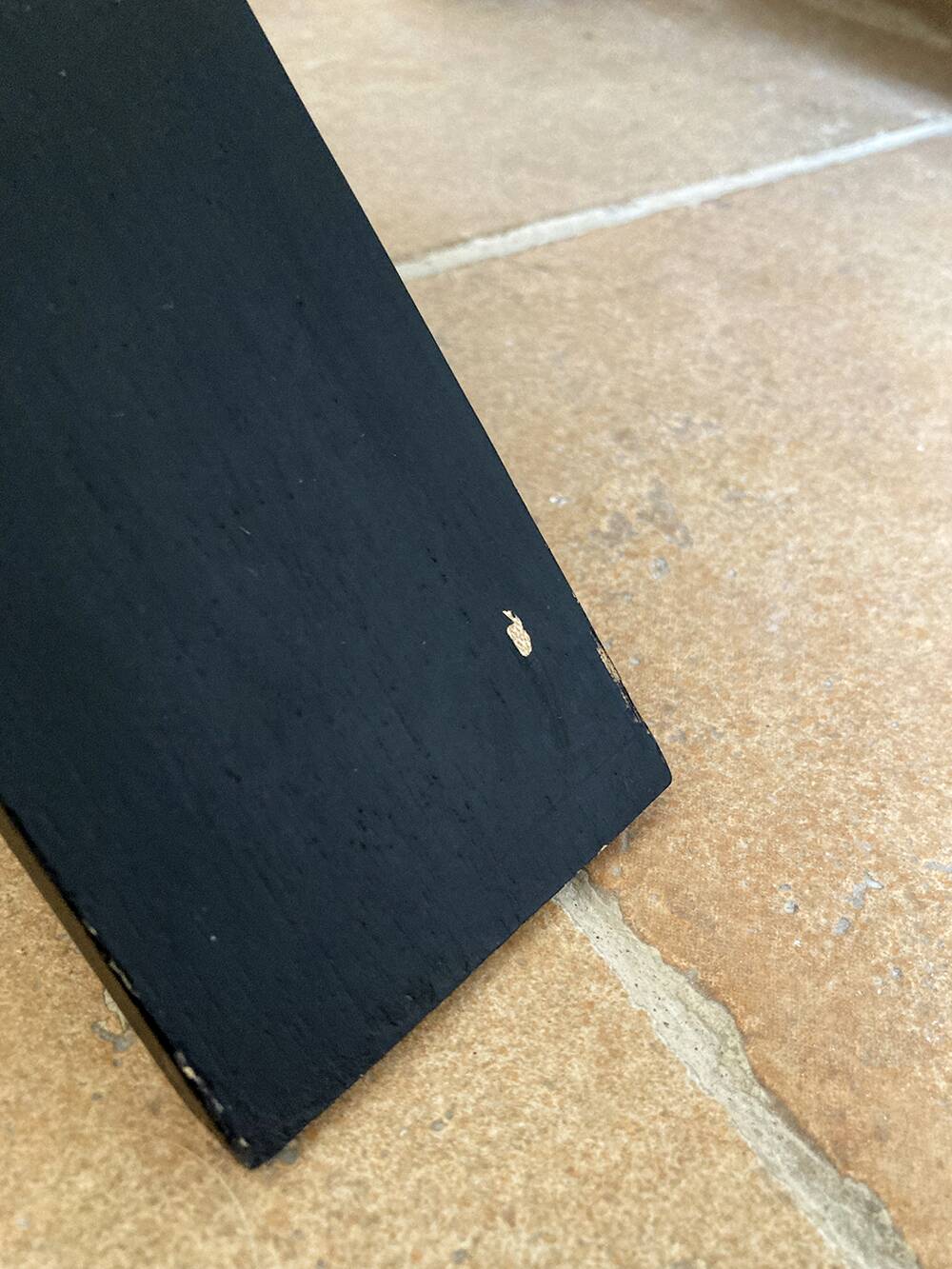 Geometric wooden magazine rack