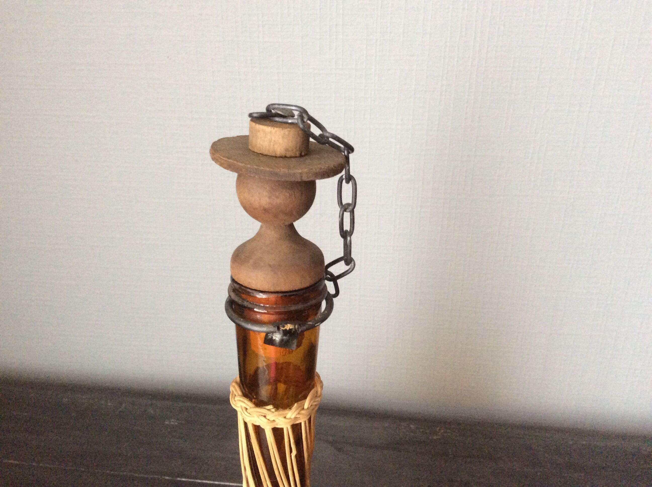 Bottle glass and wicker