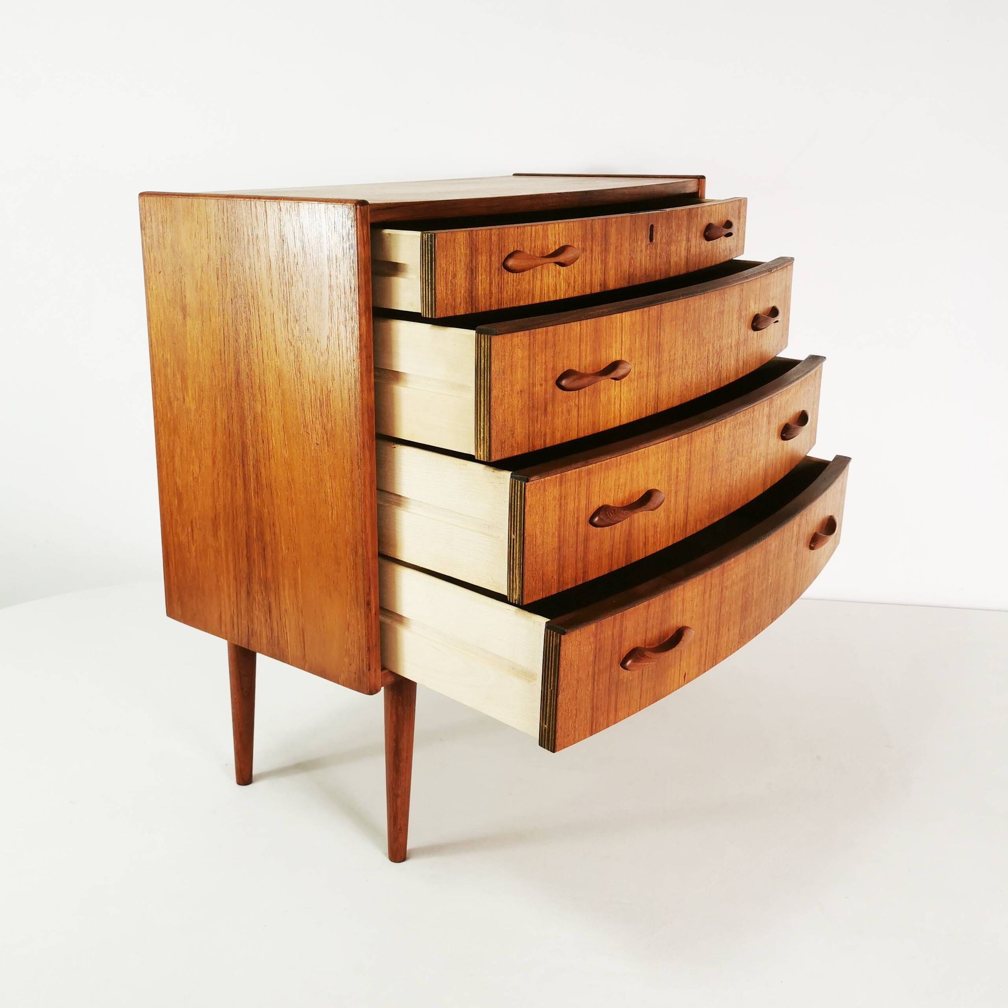 Tekowa komoda Mid century, Sykklven, proj. Brodrene Blindheim, Norway, lata 60.