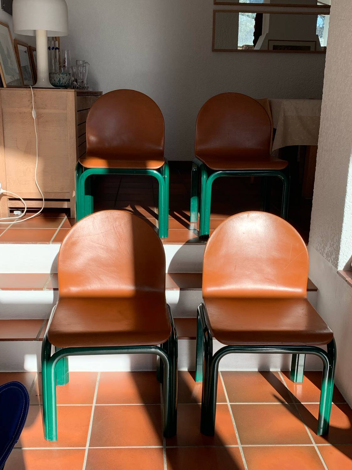 4 chairs model Orsay Gae Aulenti 1975