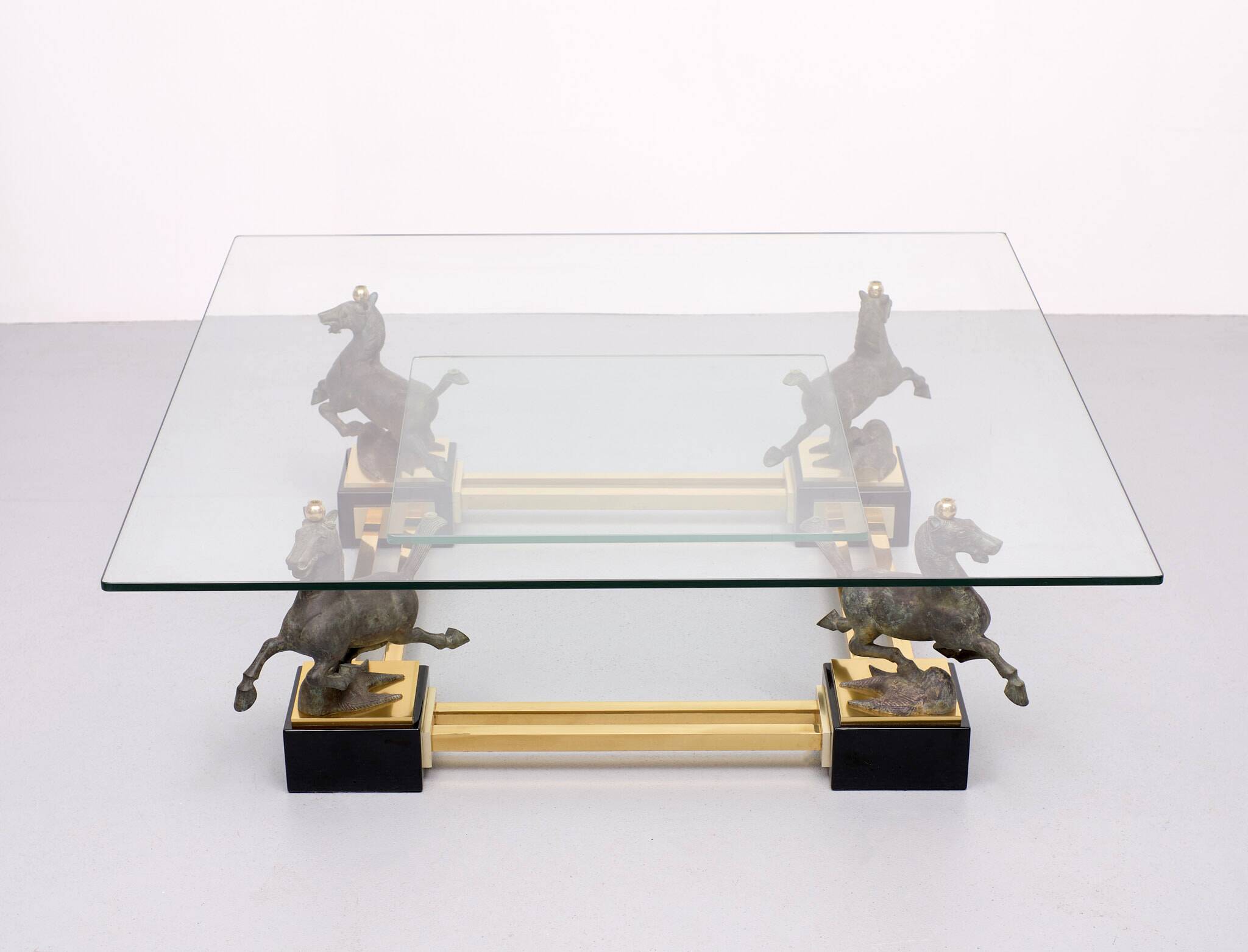 Maison Charles, Table Basse, "Cheval Volant du Gansu", années 1970, France
