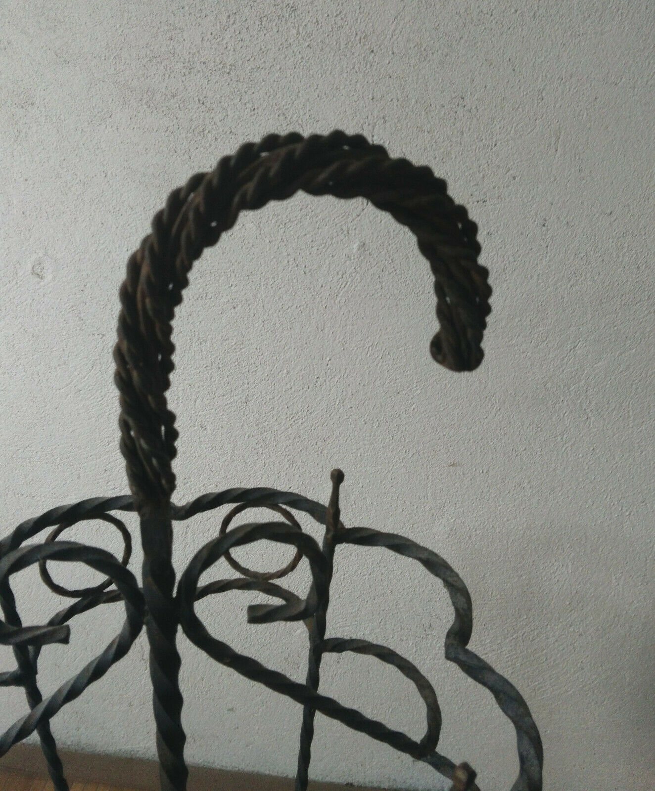 Porte parapluie en fer forgé