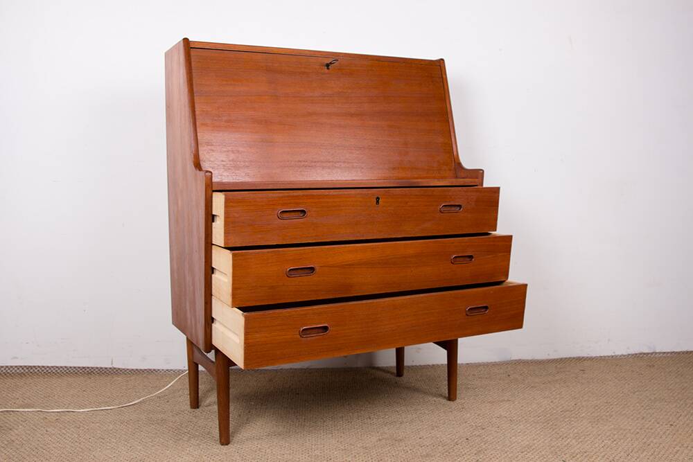 Danish Teak Secretary Desk Model 37 by Arne Wahl Iversen for Vinde Mobelfabrik 1960.