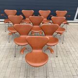 10x armchairs with arms, series 7 Butterfly Fritz Hansen by Arne Jacobsen in Cognac leather, in perfect condition.