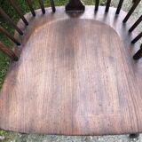 A pair of Windsor chairs in solid elm from the 1950s.