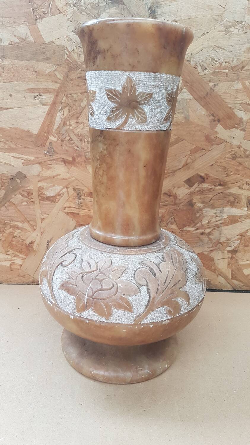 Old alabaster vase decor flowers engraved large vintage model