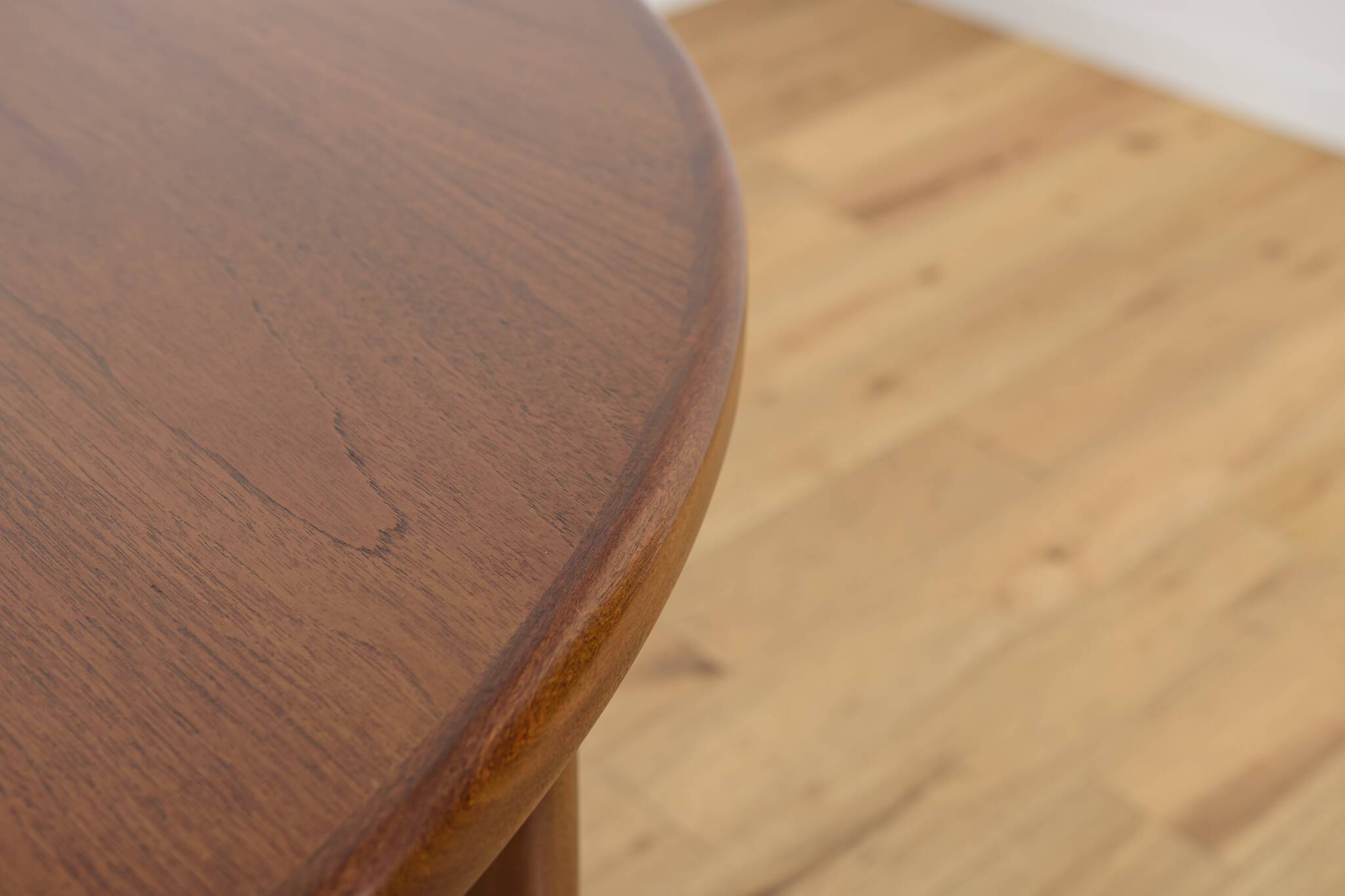 Mid-Century Modern Oval Dining Table in Teak from G-Plan, United Kngdom.