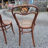 Pair of Thonet bistro chairs in bent wood no. 14