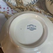 Assiette Sarreguemines et Digoin sur piédouche