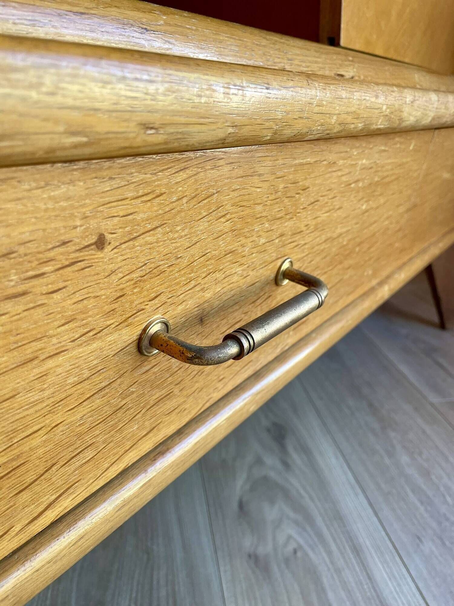 Vintage oak grand buffet Mid-Century Scandinavian with tapered legs from the 50s/70s.