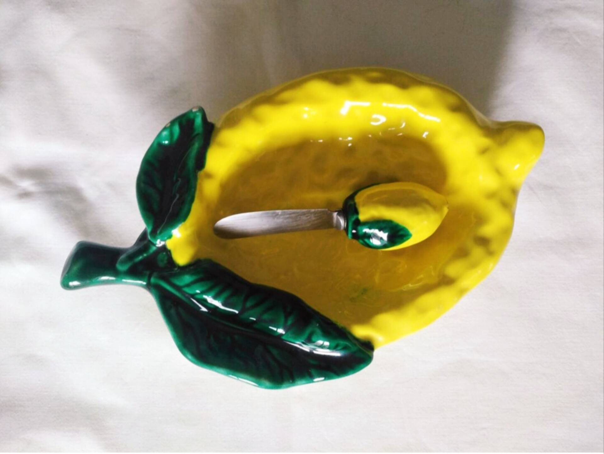 Vintage lemon butter dish in barbotine - Creation A. Ferlay Vallauris (A