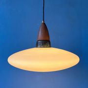 Suspension en verre opalin (style Philips) - Louis Kalff