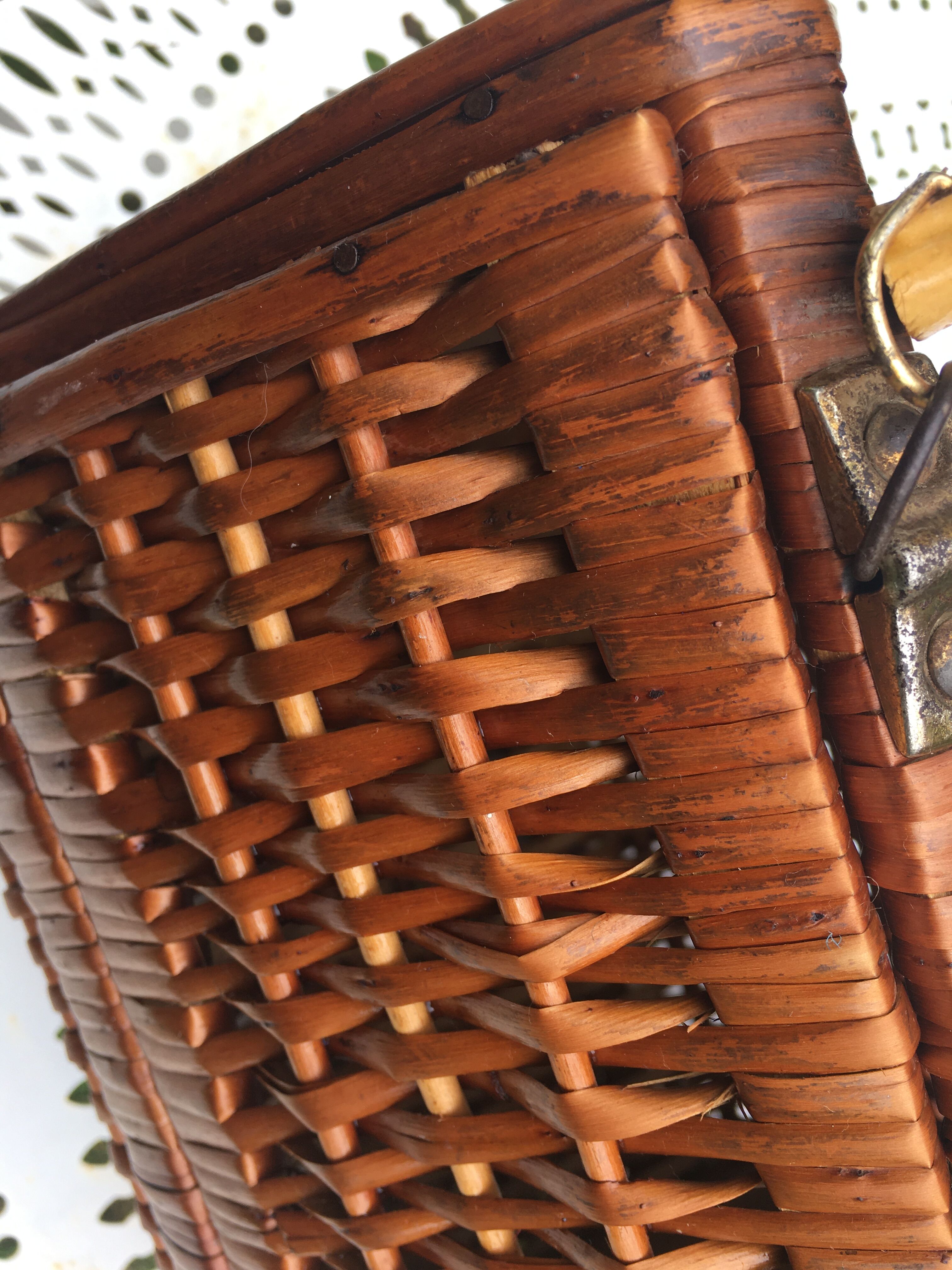 60'S braided wicker basket / hand bag