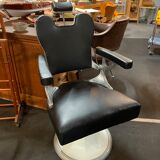 Barber's armchair