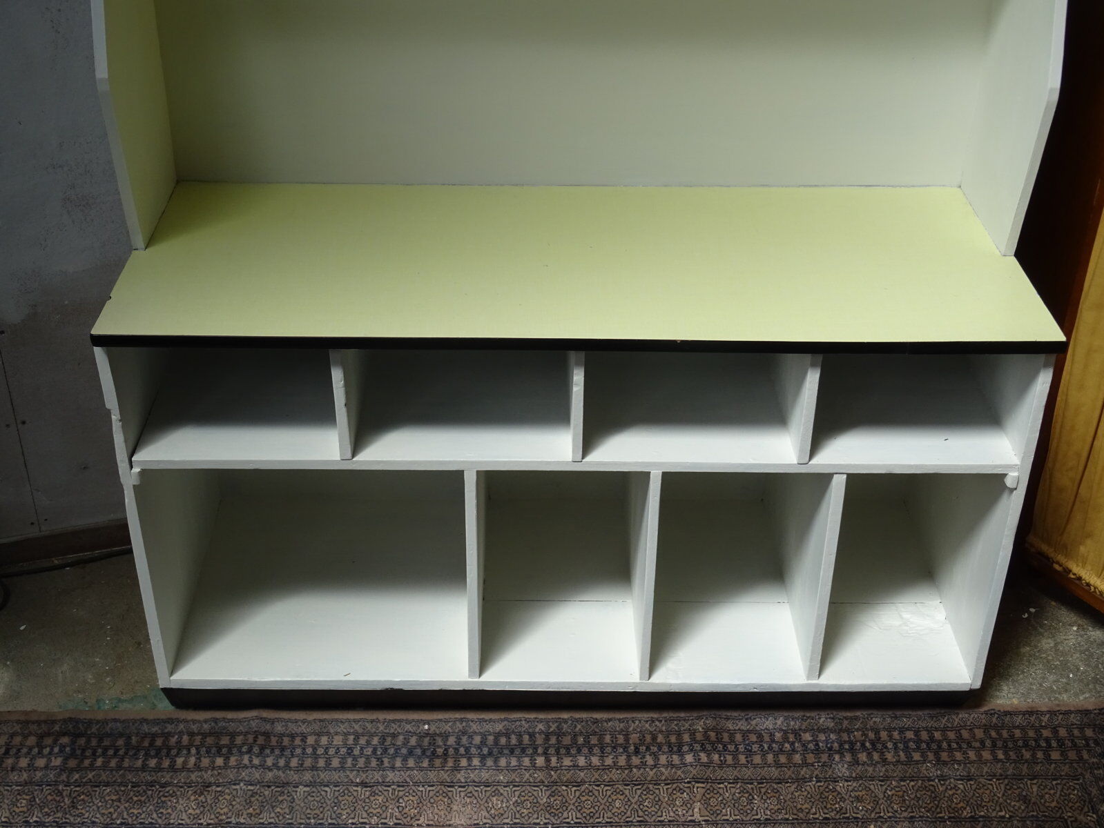 Grocery shelf counter