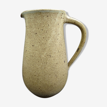 Sandstone pitcher - speckled decoration