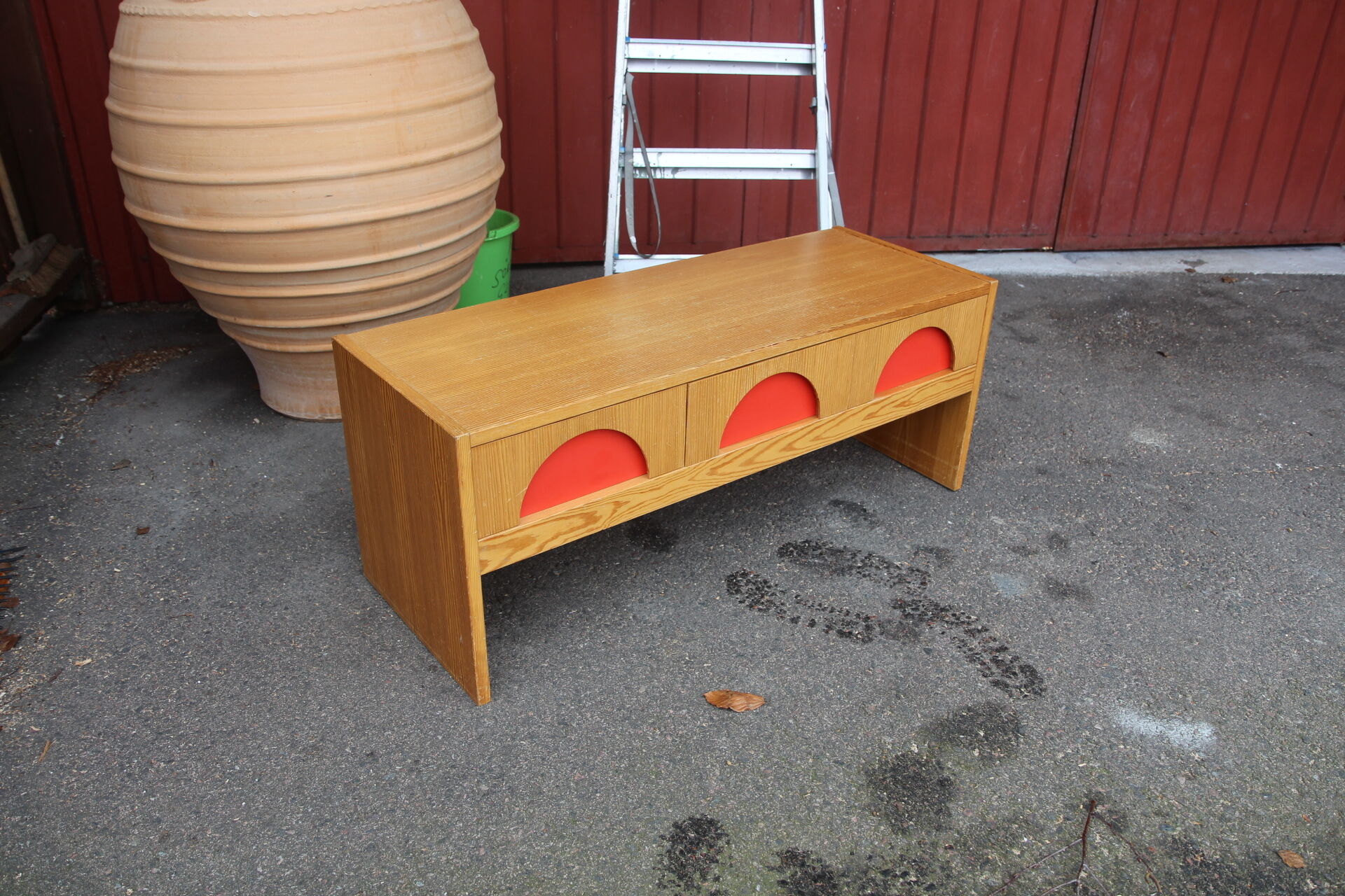 Scandinavian pine bass chest of drawers, Sweden, 1960