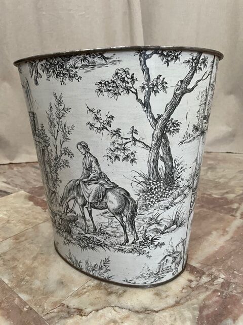 Old paper basket