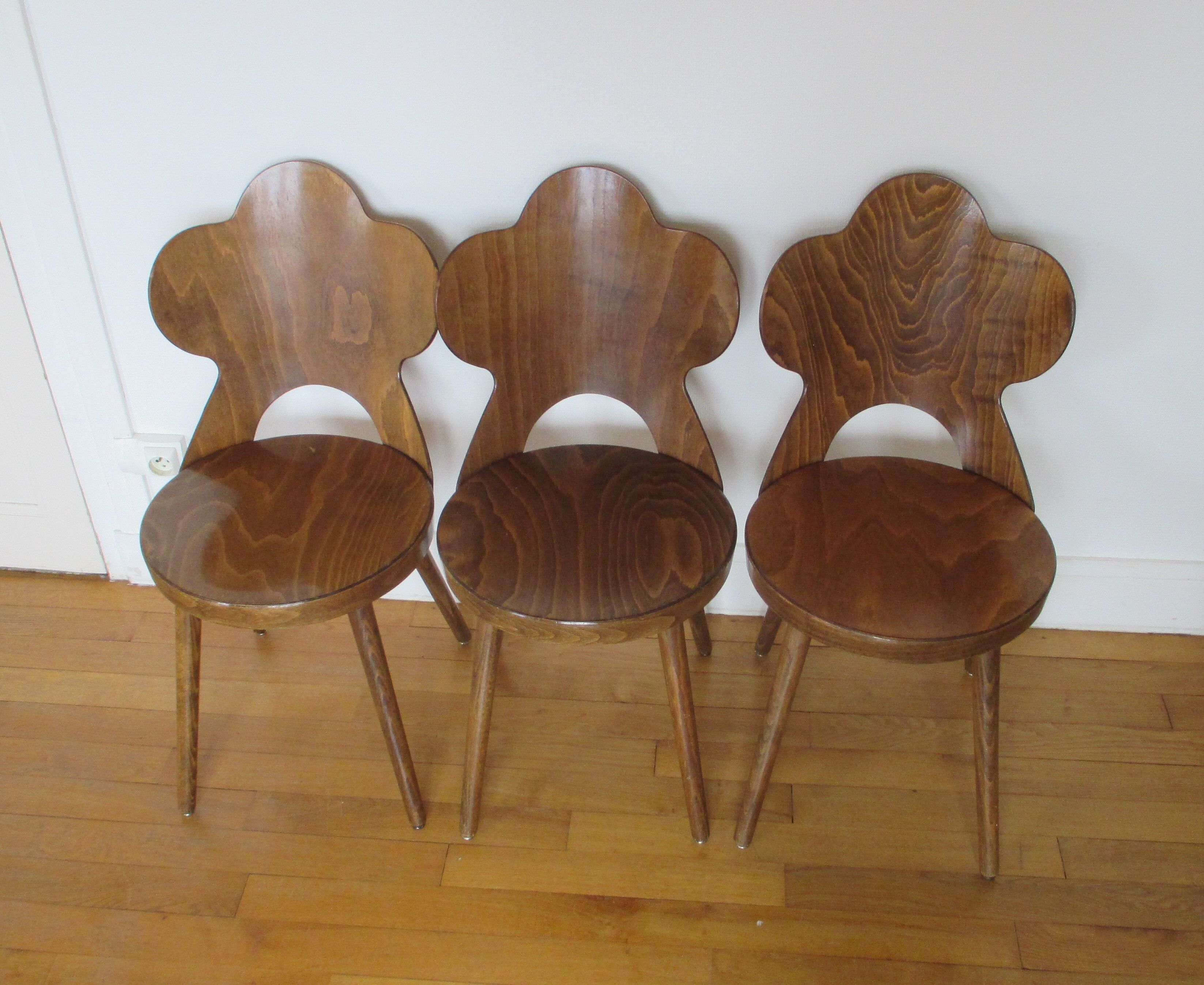 3 Trefle Bistrot Baumann chairs
