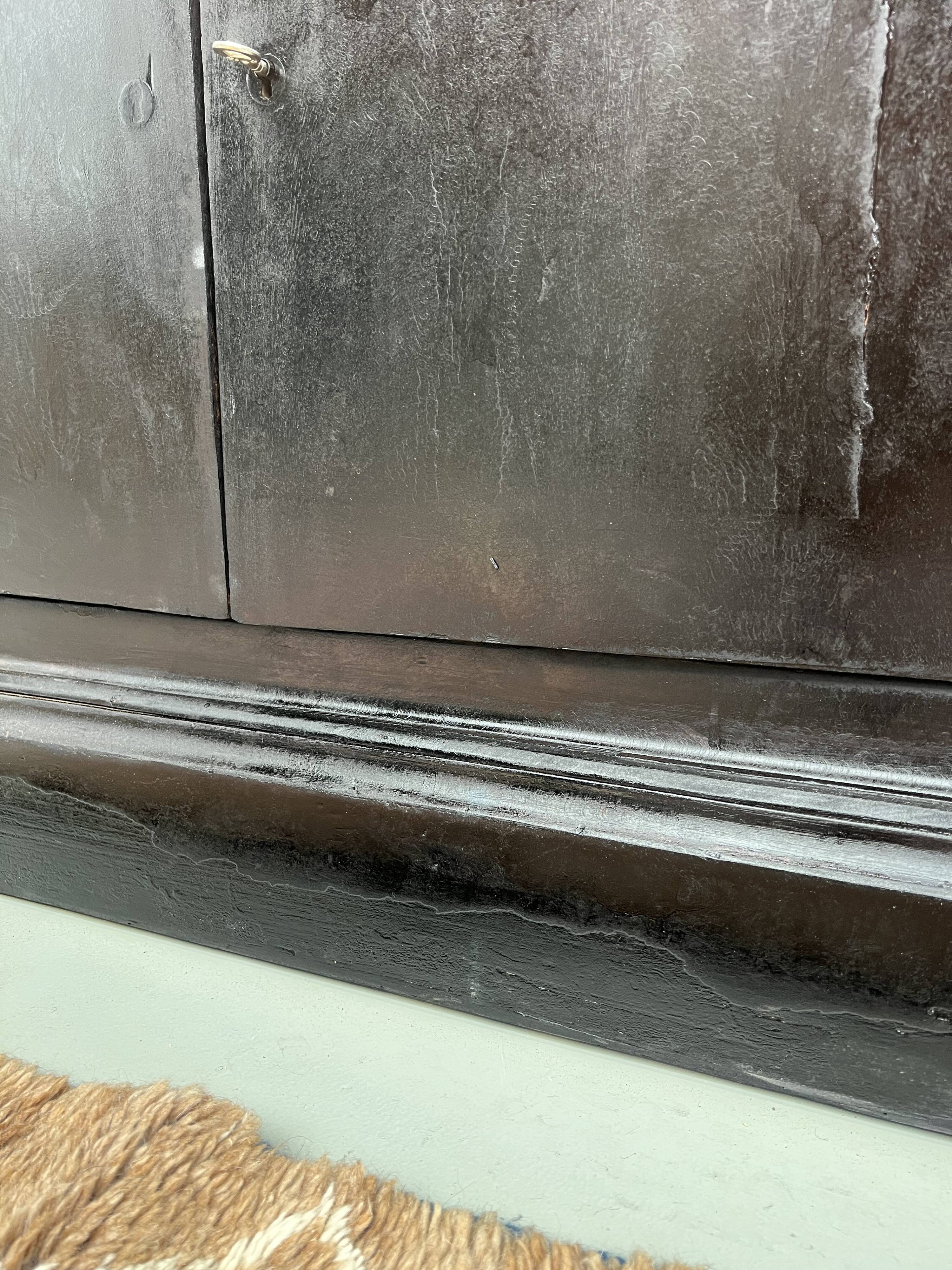 Sideboard - showcase 2 old body in blackened wood