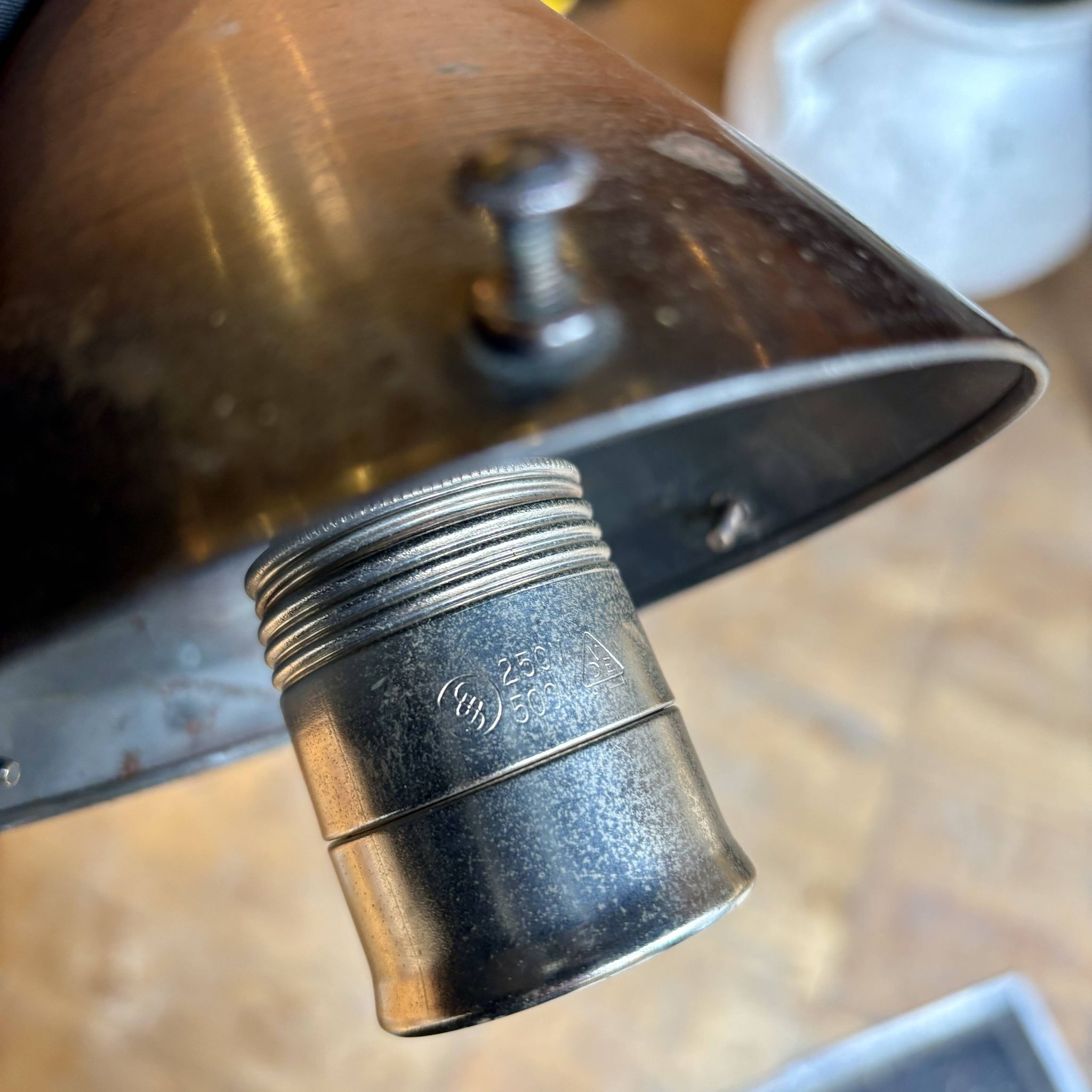 Siemens L11R5 suspension with bronze finish
