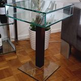 Very beautiful Marais International design pedestal table in 10mm clear glass