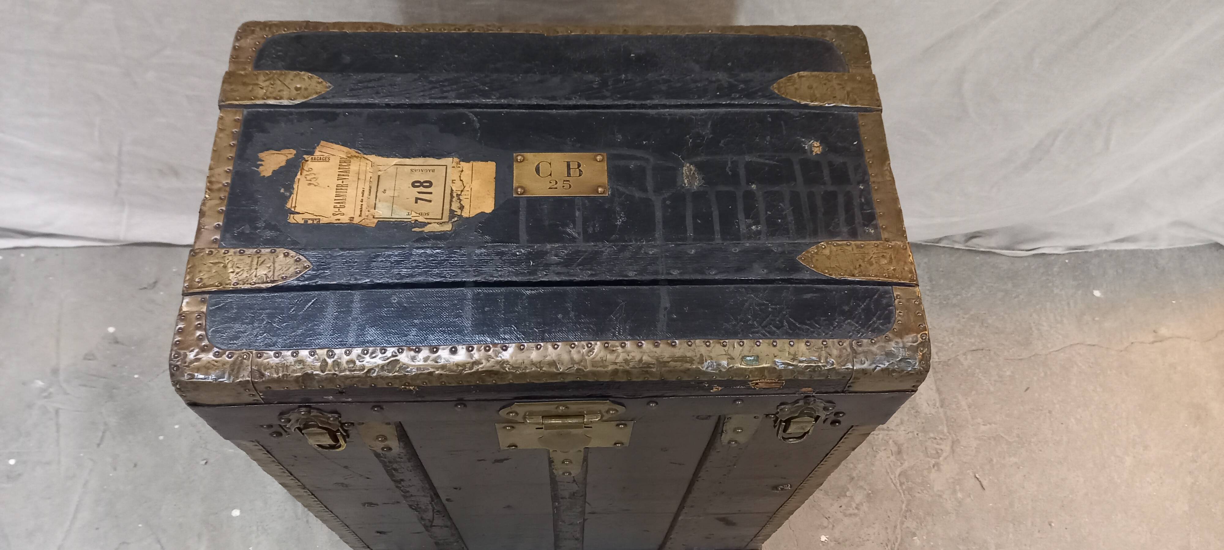1900s travel trunk