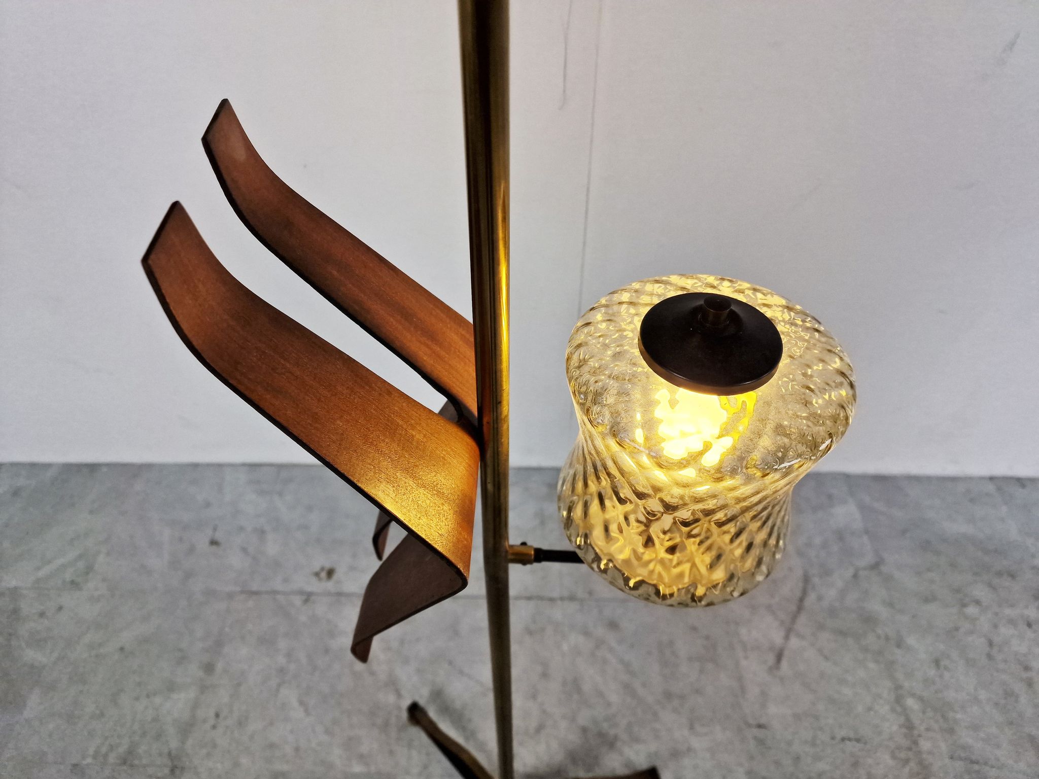 Lampadaire italien du milieu du siècle, années 1950