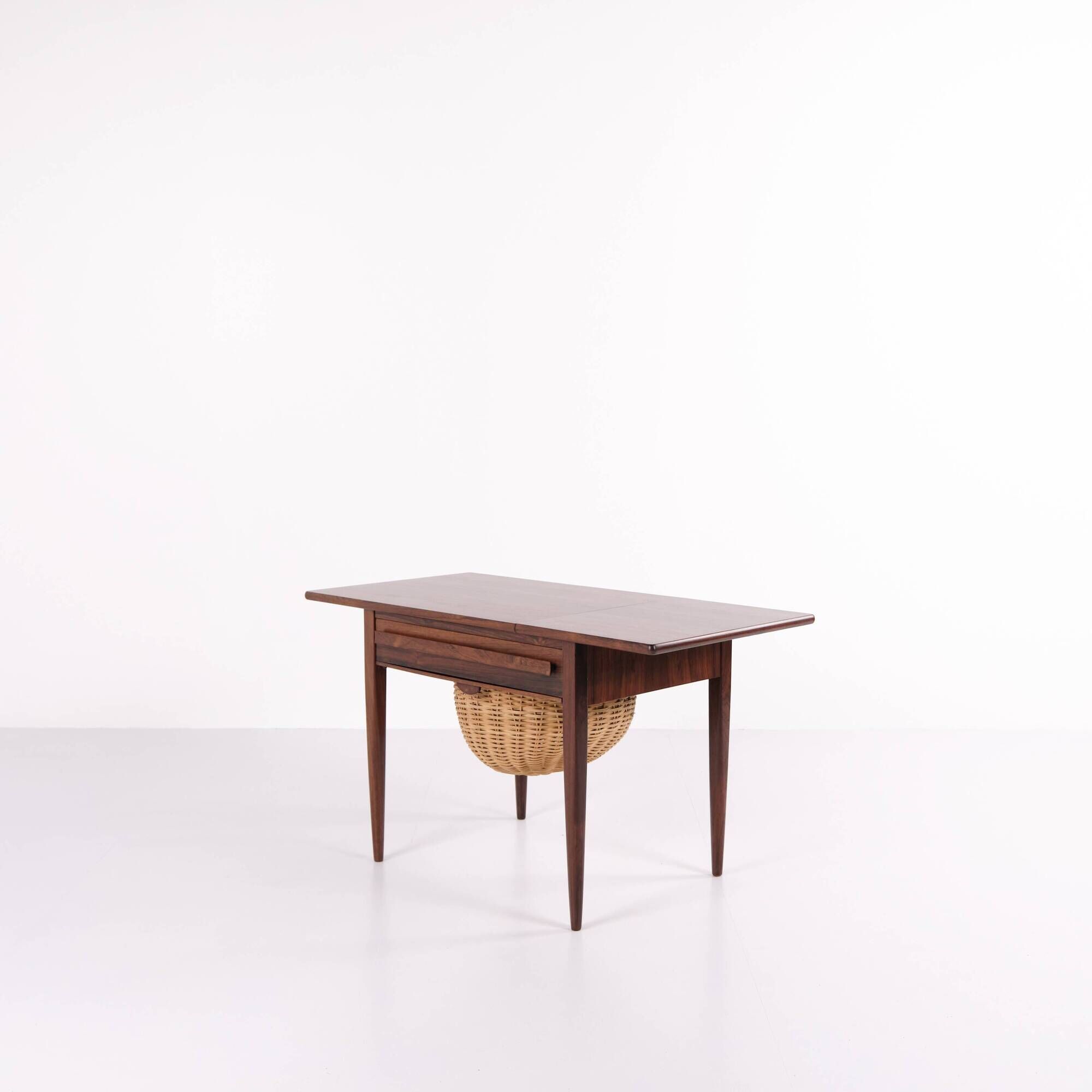 Foldable sewing table with drawer - Rosewood - Johannes Andersen - Silkeborg Furniture Factory - 1960s