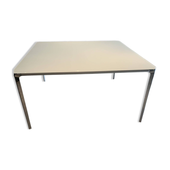 Designer dining table Sovet Italia