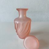 Flacon en verre rose