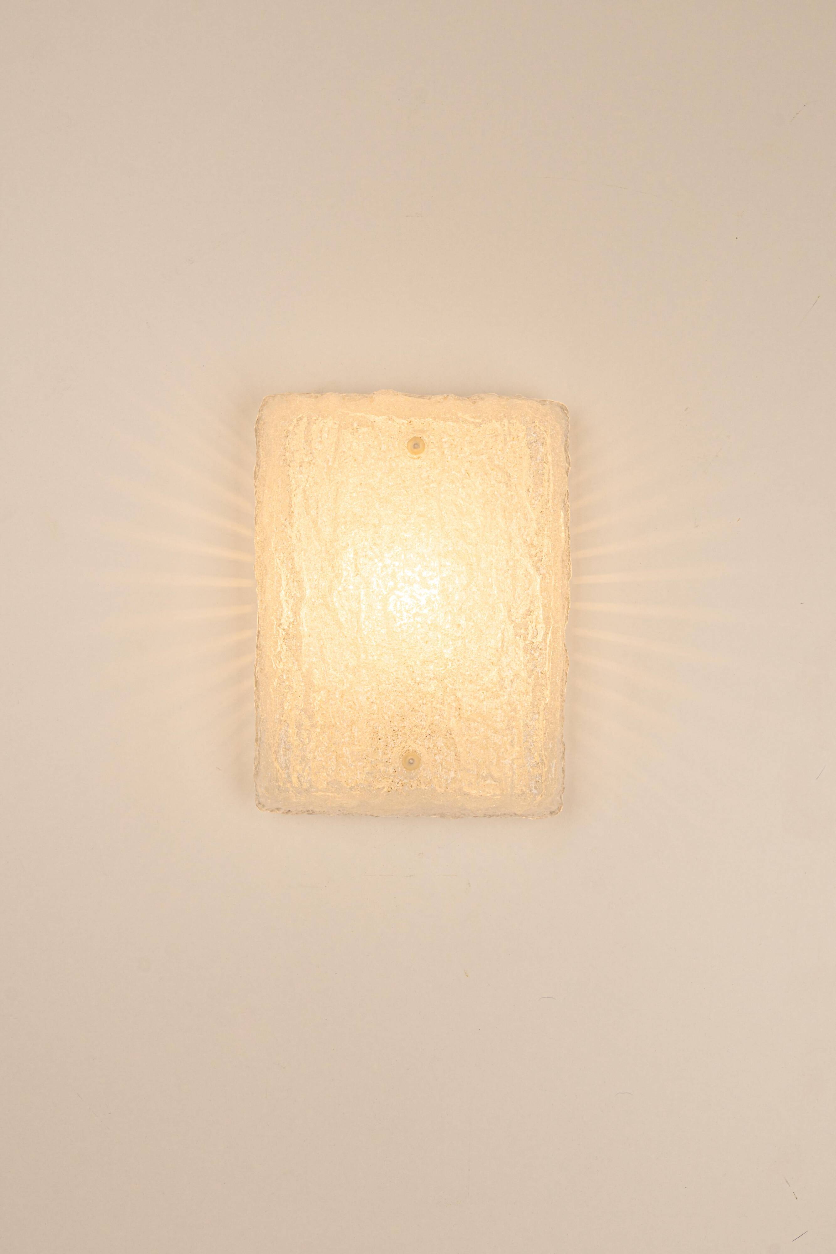 Small wall lamp in glass, Austria, 1960s