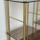 Tables d’appoint en verre et laiton